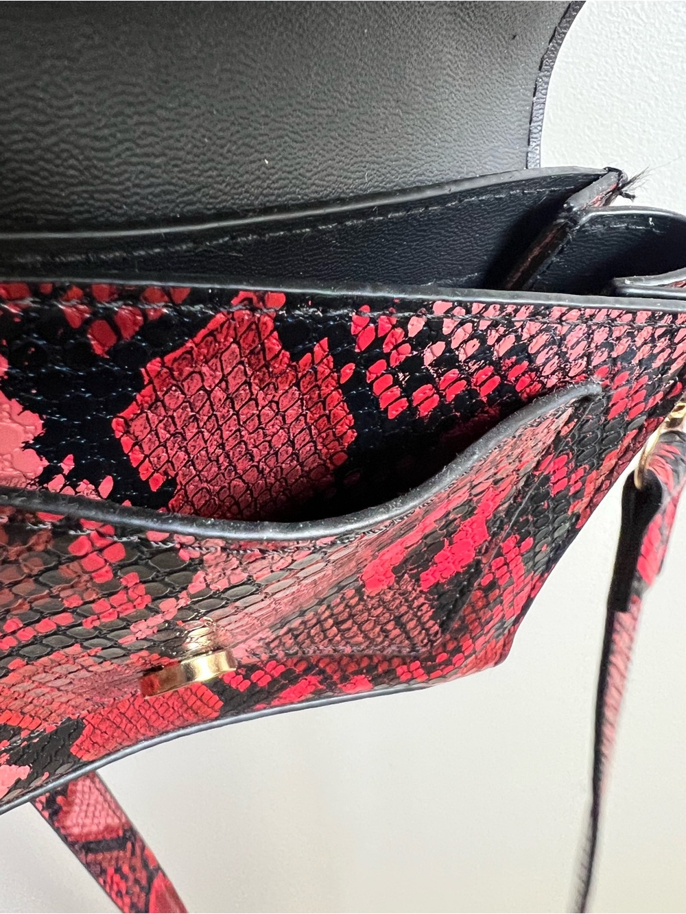 Red Black Snake Print Top Handle Mini Crossbody Satchel Purse Faux Leather Y2K - Picture 10 of 10